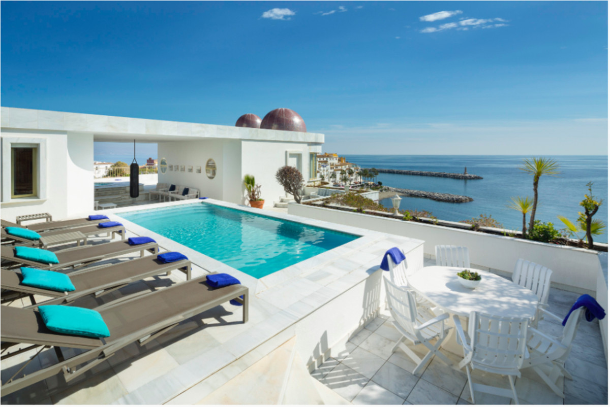 Penthouse In Puerto Banús, Costa Del Sol, Spain