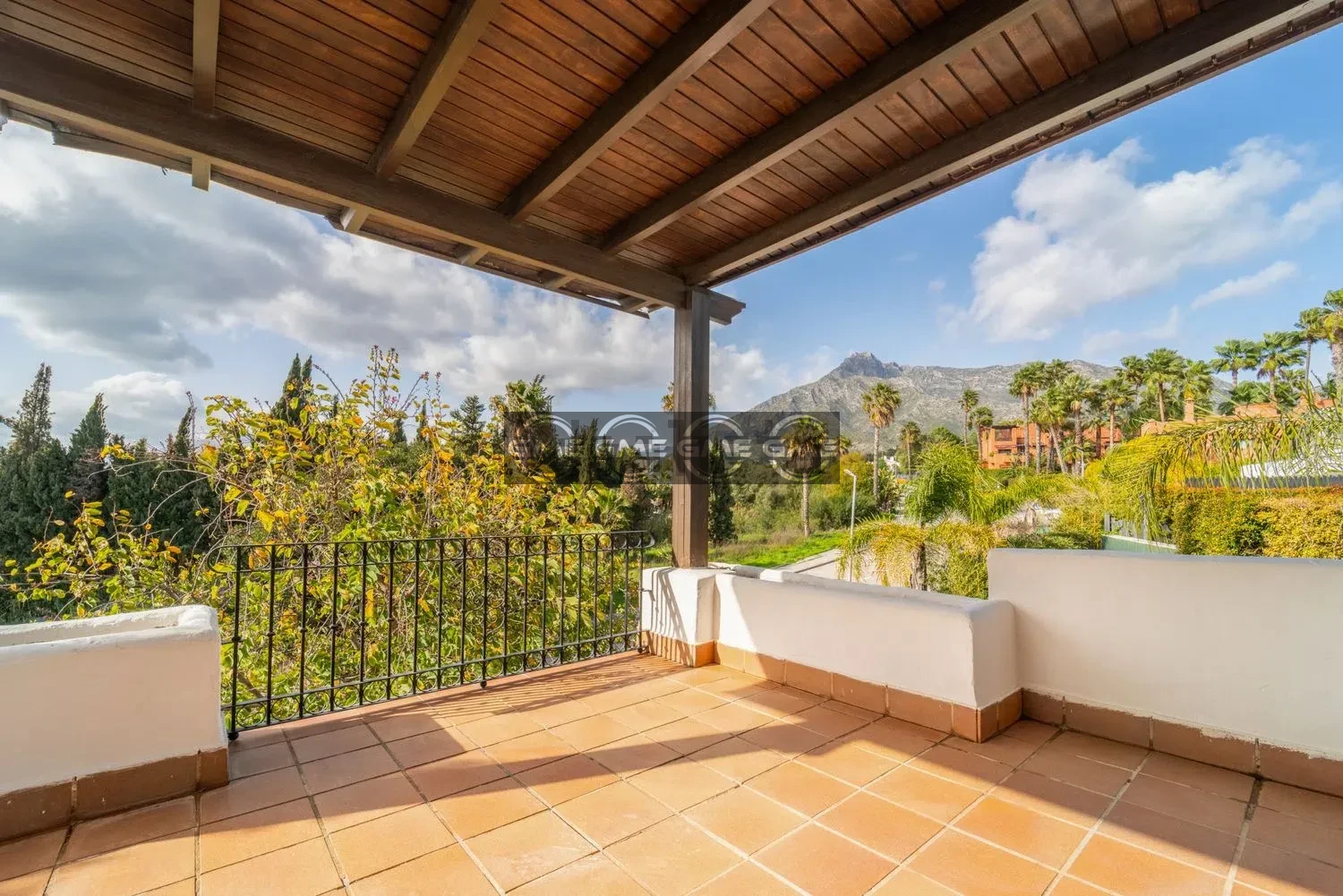 Terraced house for rent in Lomas de Marbella Club